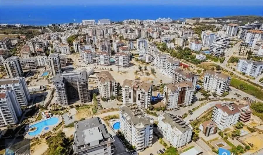 Alanya Avsallar Site İçınde Havuzlu Geniş Satılık 2+1