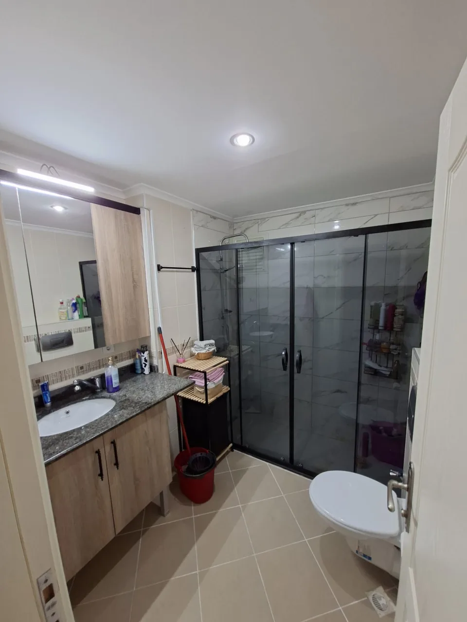 Alanya Avsallar Site İçınde Havuzlu Geniş Satılık 2+1