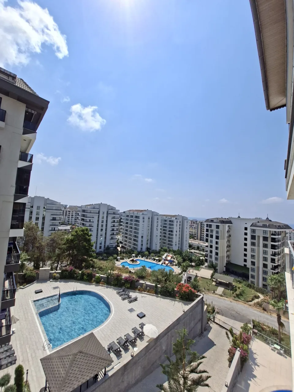 Alanya Avsallar Site İçınde Havuzlu Geniş Satılık 2+1