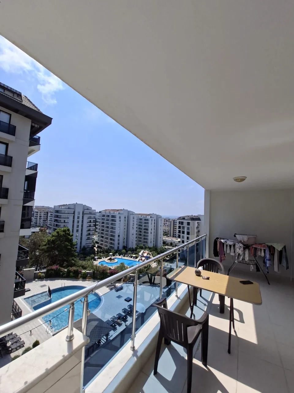 Alanya Avsallar Site İçınde Havuzlu Geniş Satılık 2+1
