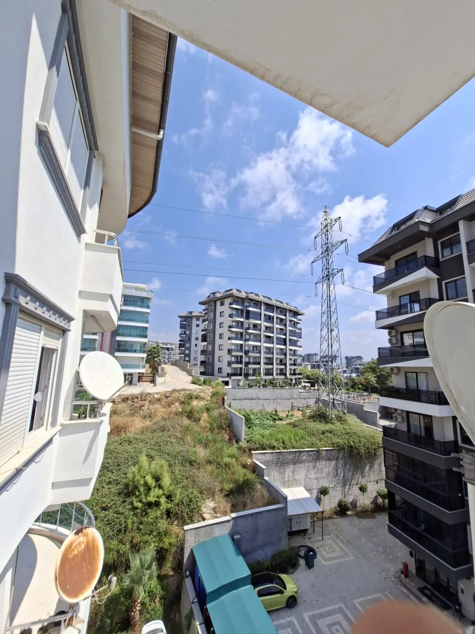 Alanya Avsallar Site İçınde Havuzlu Geniş Satılık 2+1